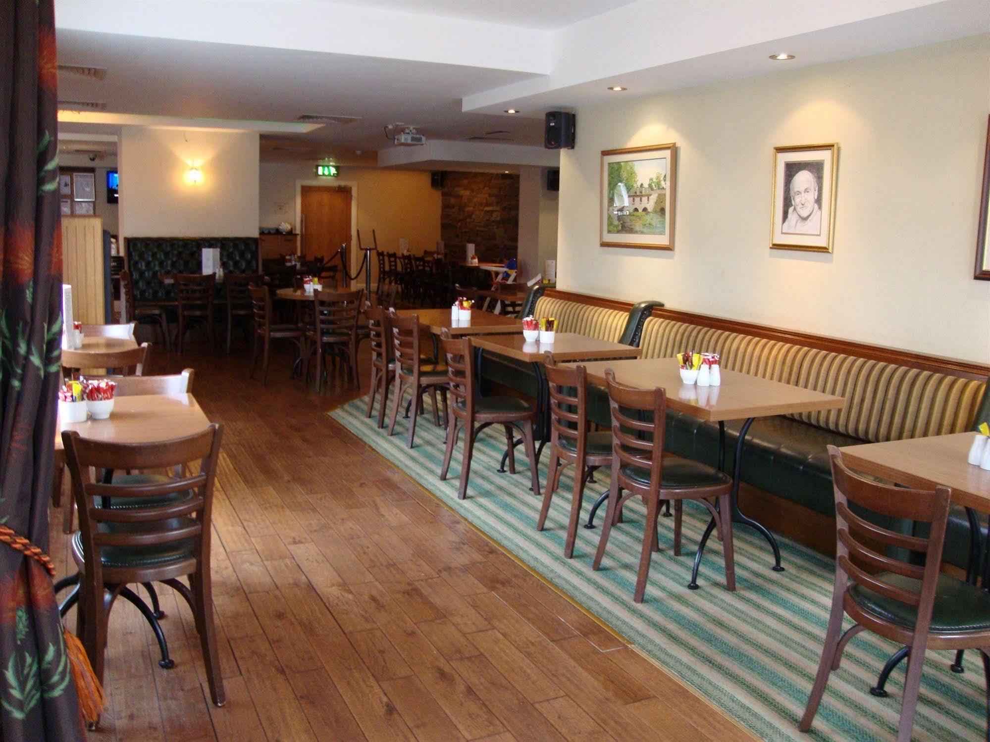 Ard Ri House Hotel Tuam Extérieur photo