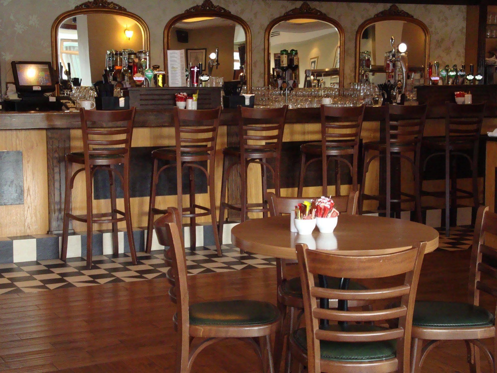 Ard Ri House Hotel Tuam Extérieur photo